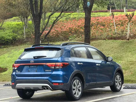 Kia KX