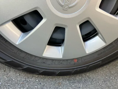 Nissan Clipper Van