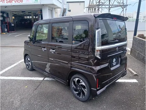 Suzuki Spacia Custom