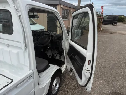 Mazda Scrum Truck