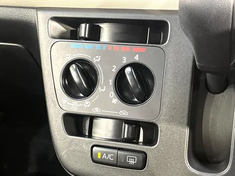 Daihatsu Mira Tocot