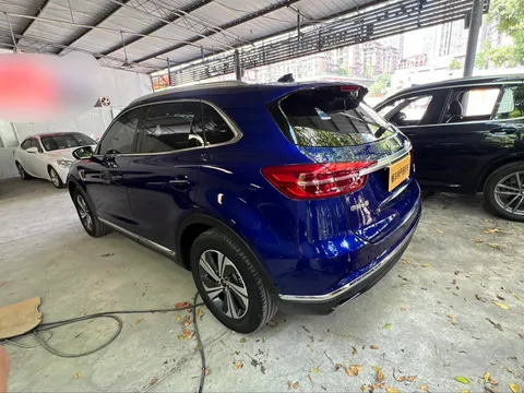 Hongqi HS5