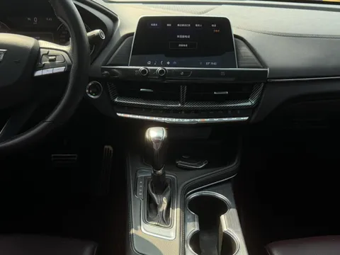 Cadillac CT4