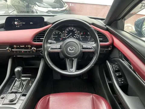 Mazda MAZDA3 Fastback
