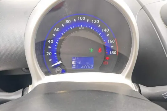 BYD F0