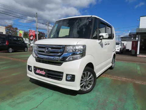 Honda N-BOX Custom