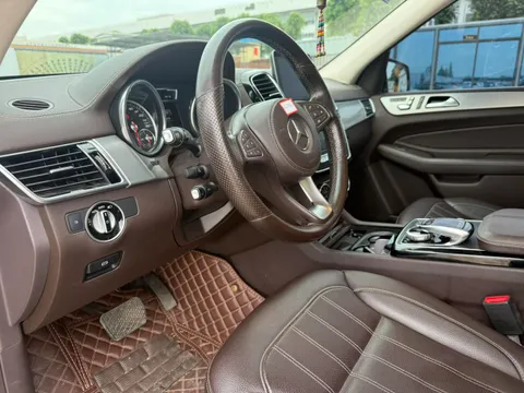 Mercedes-Benz Mercedes-Benz GLS
