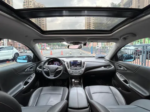 Chevrolet Malibu XL