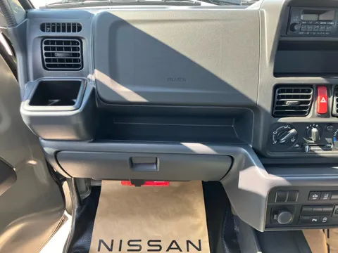 Nissan Clipper Truck