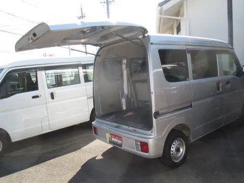 Nissan Clipper