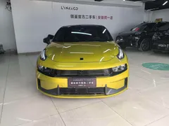 Lynk & Co 03