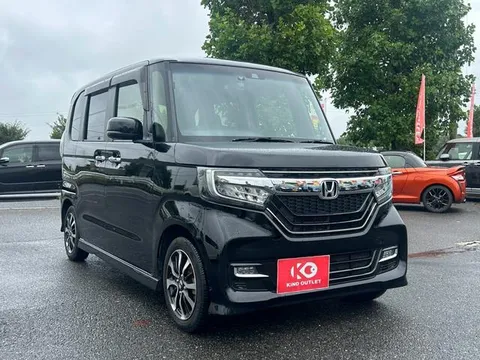 Honda N-BOX Custom