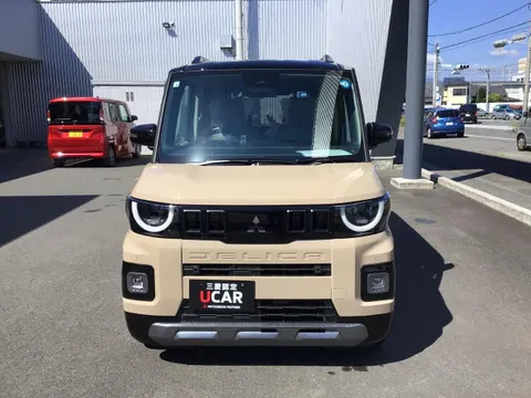 Mitsubishi Delica Mini