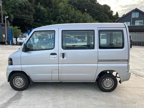Mitsubishi Minicab Van