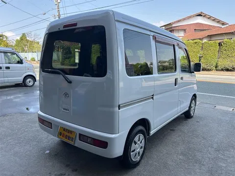 Daihatsu Hijet Cargo