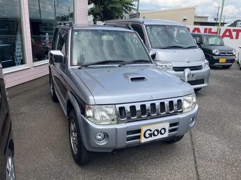 Mitsubishi Pajero Mini