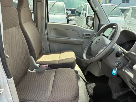 Nissan Clipper