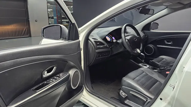 Renault SM3
