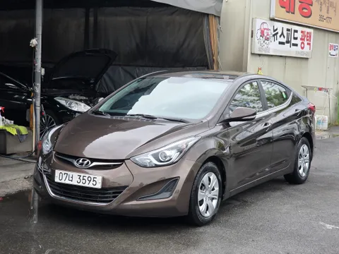 Hyundai Elantra (Avante)
