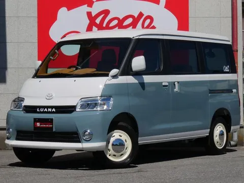 Toyota TownAce Van