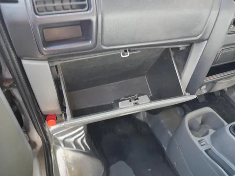 Mitsubishi Minicab Van