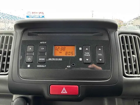 Mitsubishi Minicab Van