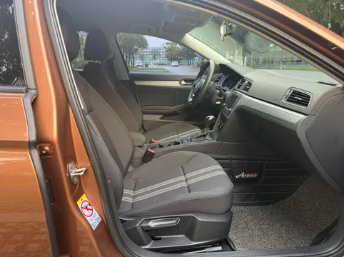 Volkswagen Lamando