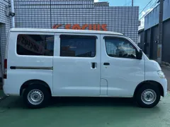 Toyota TownAce Van