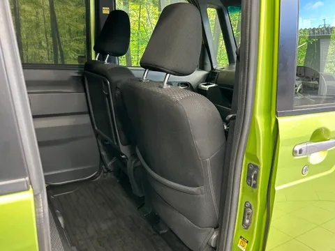 Toyota Pixis Mega