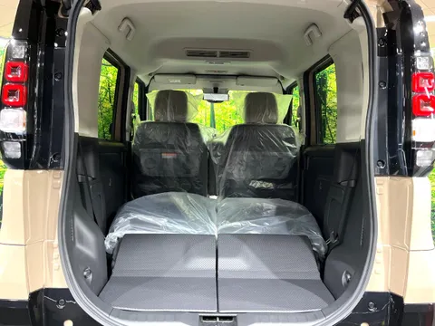 Mitsubishi Delica Mini