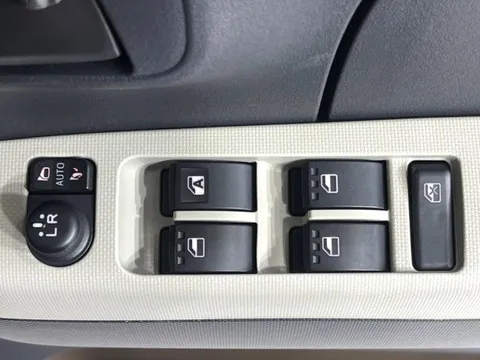 Daihatsu Mira Tocot