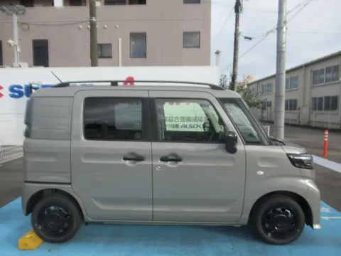Suzuki Spacia Base