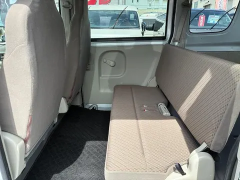 Nissan Clipper