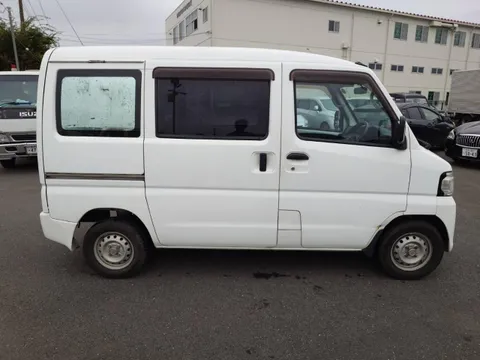 Nissan Clipper