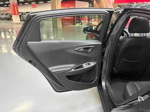 Chevrolet Malibu XL