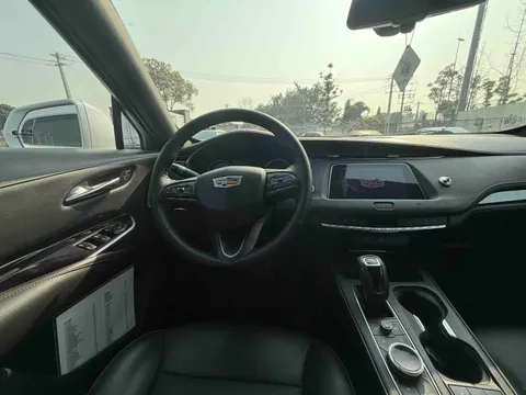 Cadillac XT4