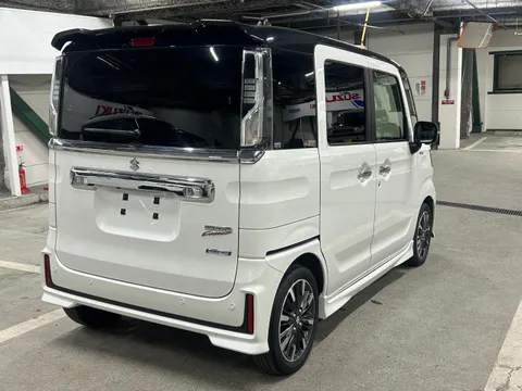 Suzuki Spacia Custom
