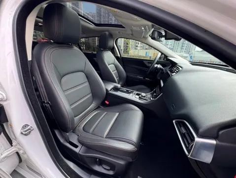 Jaguar XEL