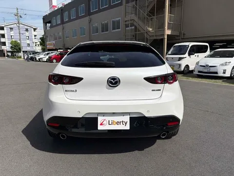Mazda MAZDA3 Fastback
