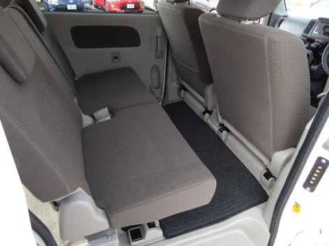 Mitsubishi Minicab Van