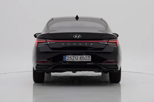 Hyundai Elantra (Avante)