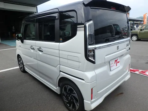 Suzuki Spacia Custom