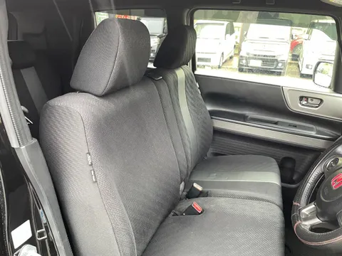 Honda N-BOX Slash