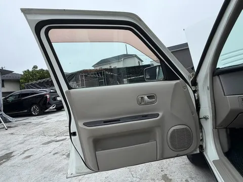 Nissan Rasheen