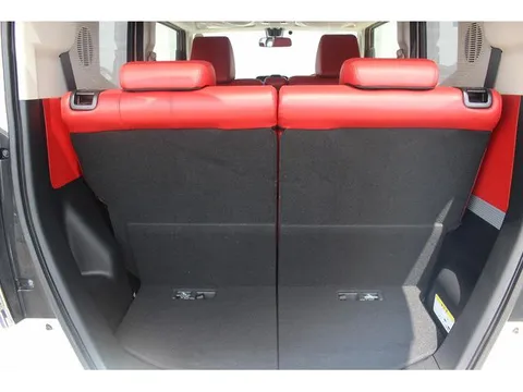 Honda N-BOX Slash
