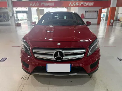 Mercedes-Benz Mercedes-Benz GLA