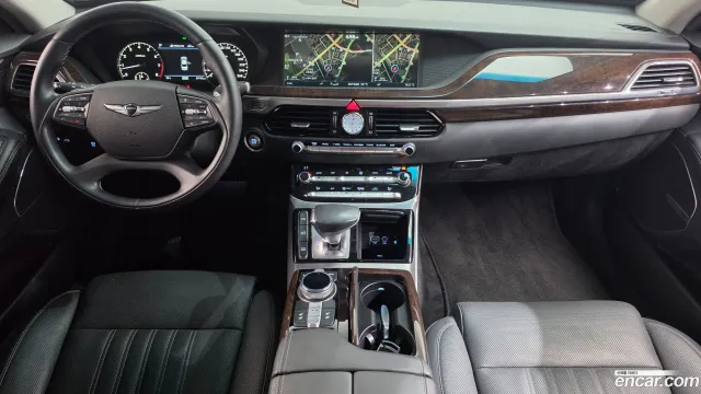 Genesis G90 (EQ900)