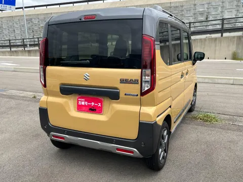 Suzuki Spacia Gear