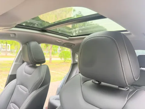 Geely Preface (Xingrui)