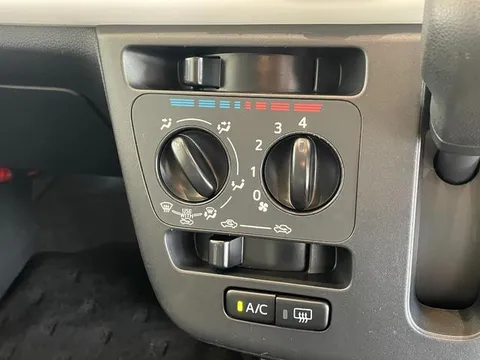 Daihatsu Mira Tocot